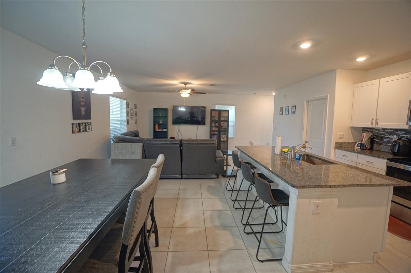 9904 Calypso Orchid Ct Property Photo 6