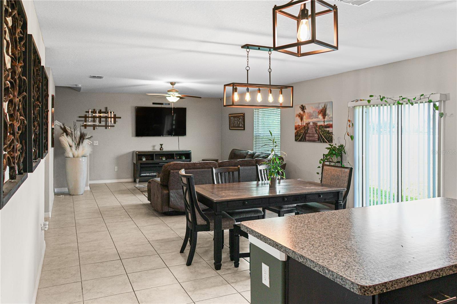 4301 Salt Springs Ln Property Photo 4