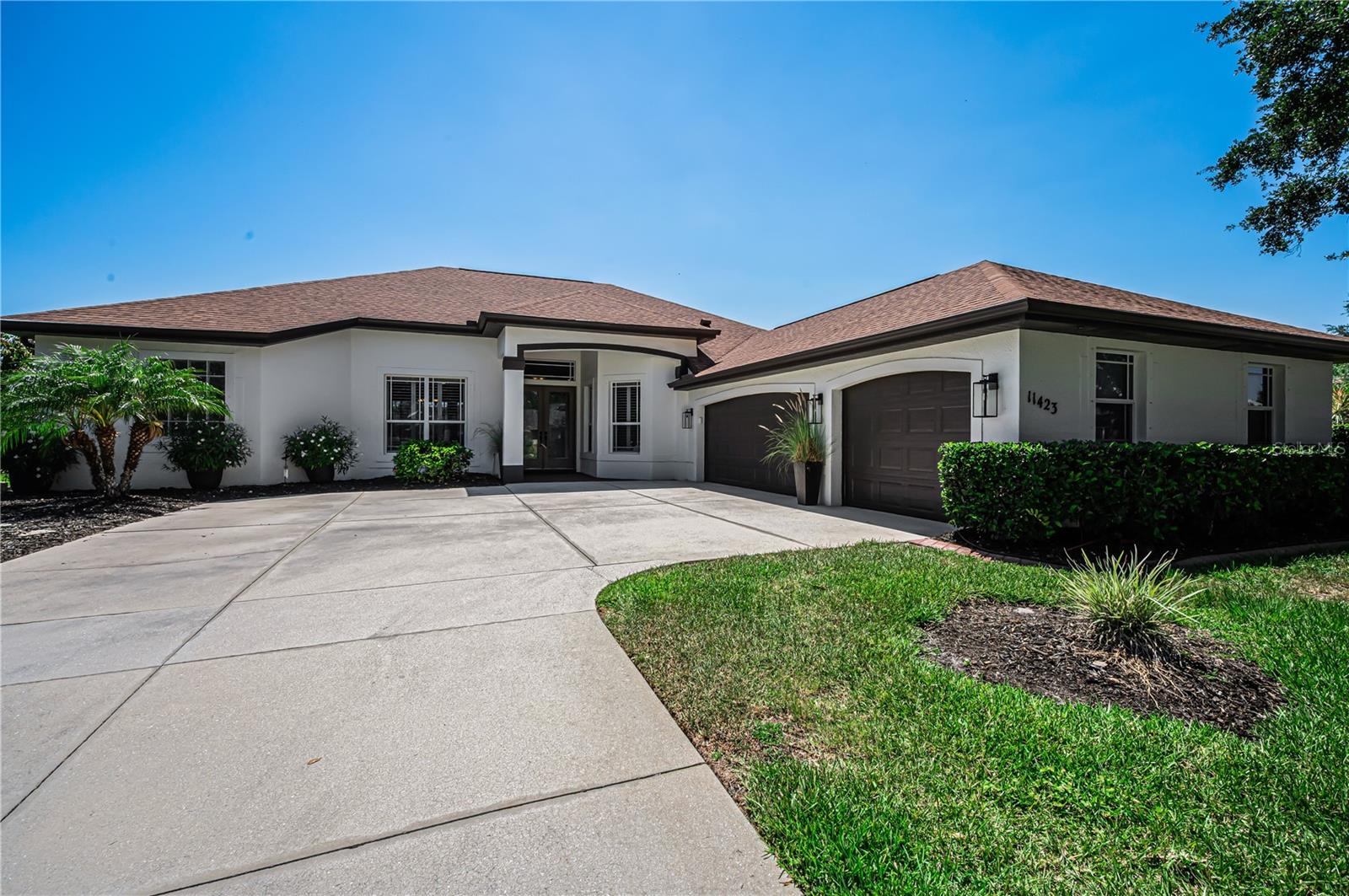 11423 30th Cv E Property Photo 1