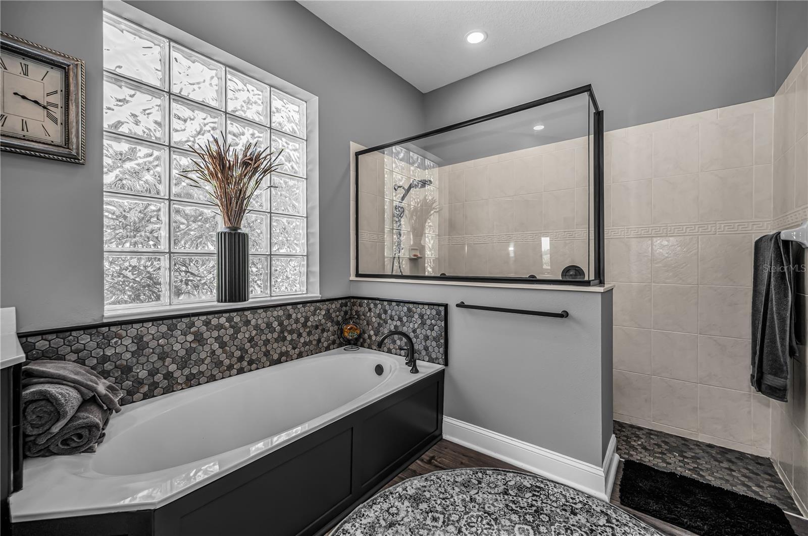 11423 30th Cv E Property Photo 19