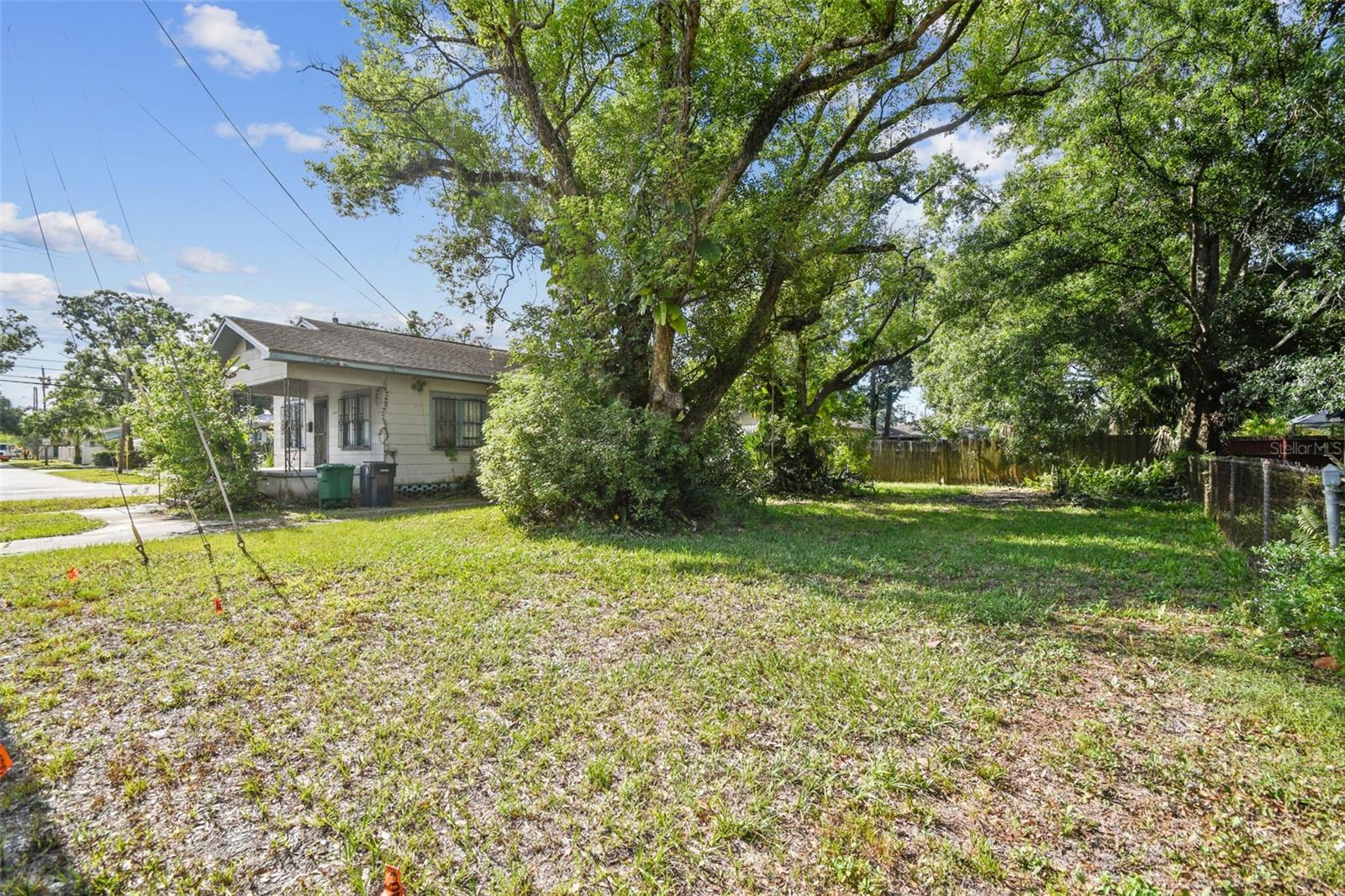 702 W Virginia Ave Property Photo 7