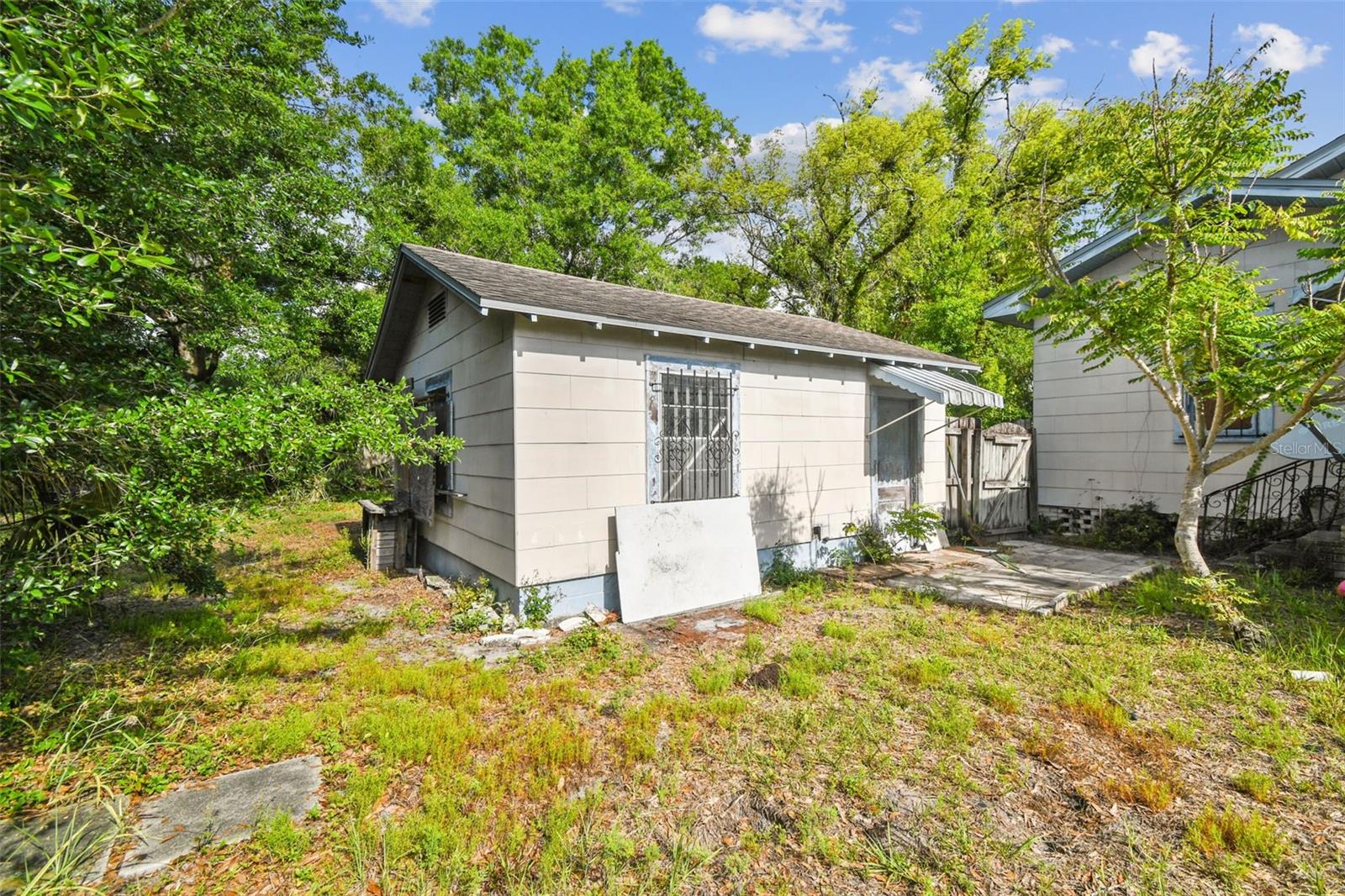 702 W Virginia Ave Property Photo 13