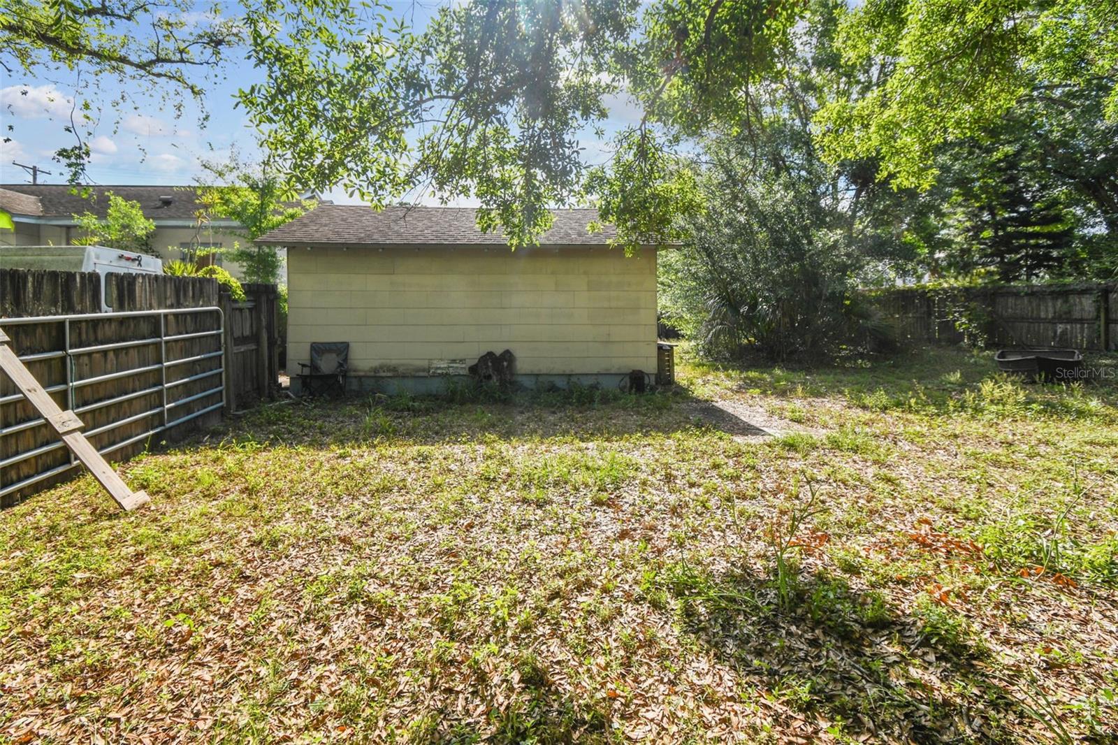 702 W Virginia Ave Property Photo 16