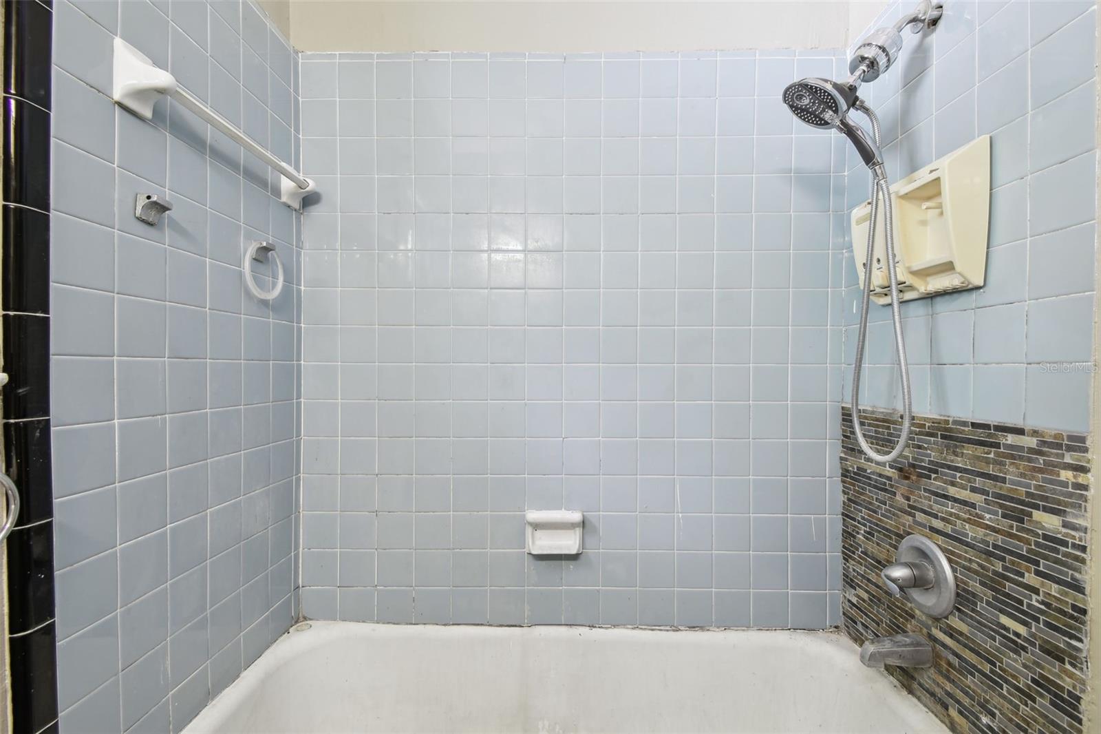 702 W Virginia Ave Property Photo 41