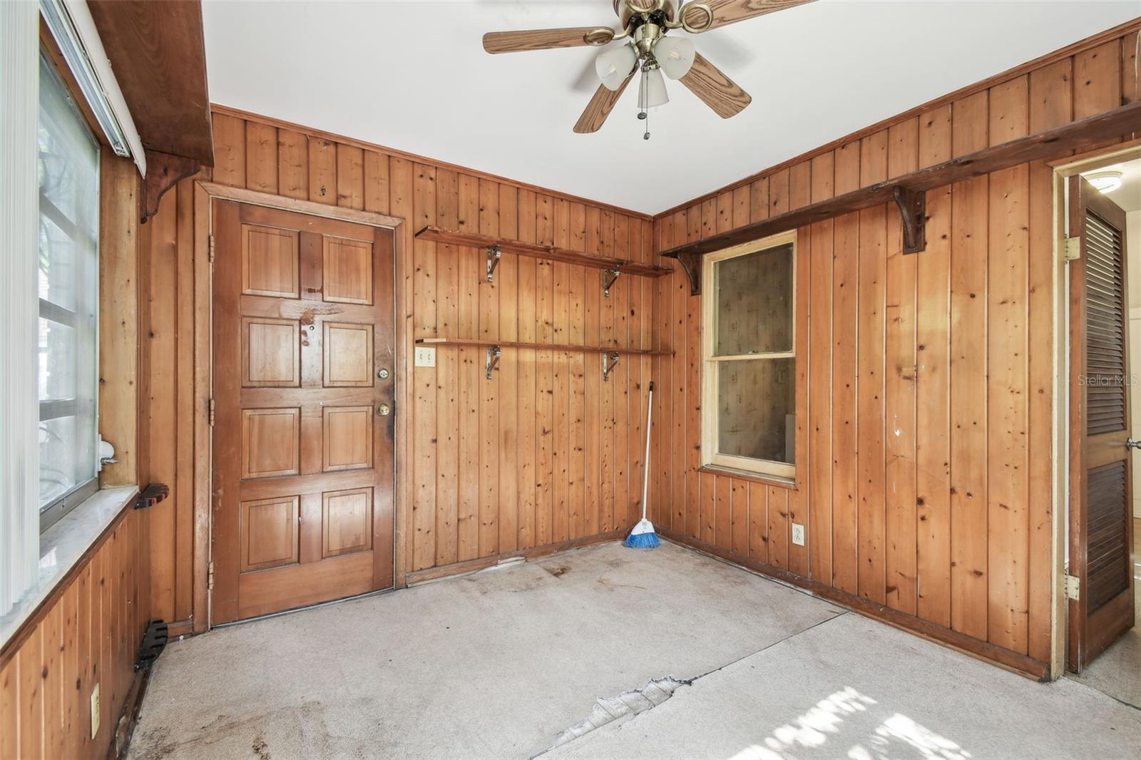 702 W Virginia Ave Property Photo 52