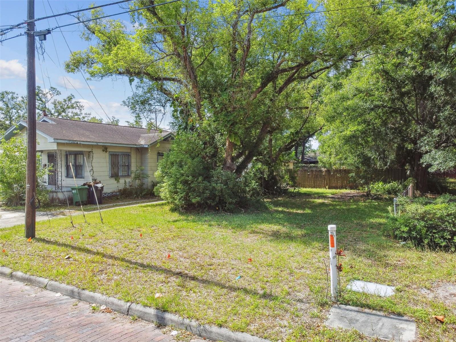 702 W Virginia Ave Property Photo 63