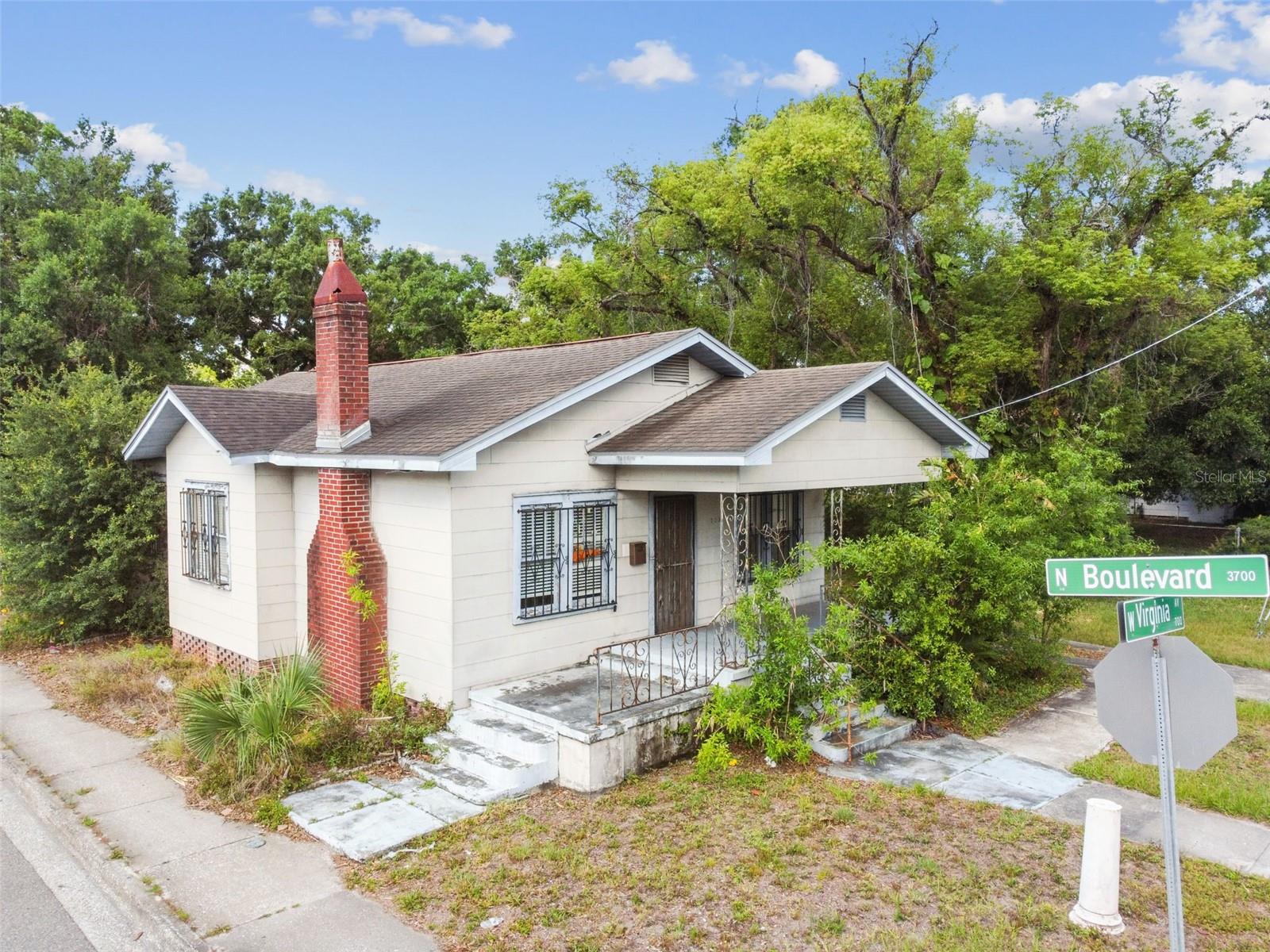 702 W Virginia Ave Property Photo 64