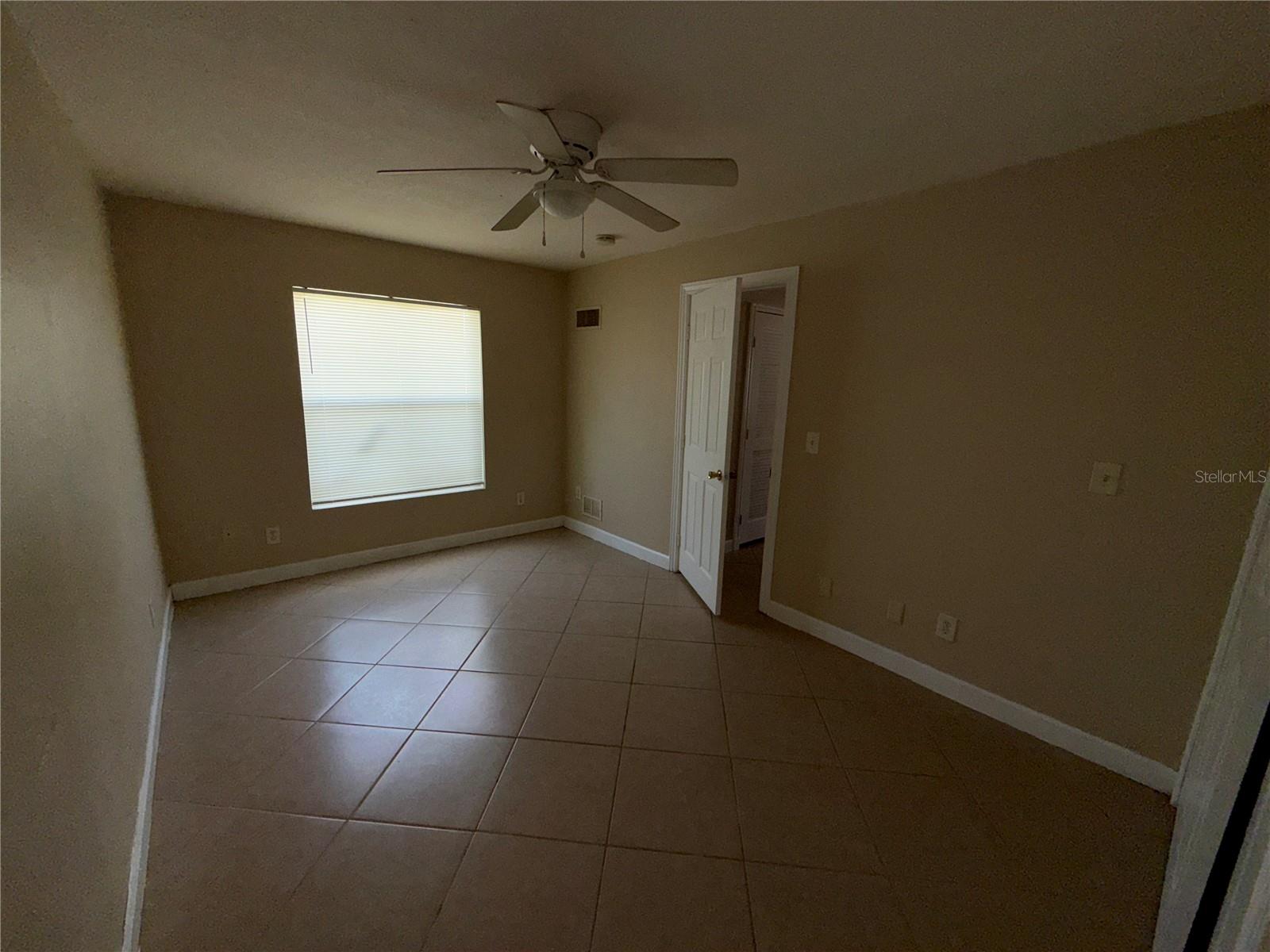 117 N Evergreen Ave #105 Property Photo 5
