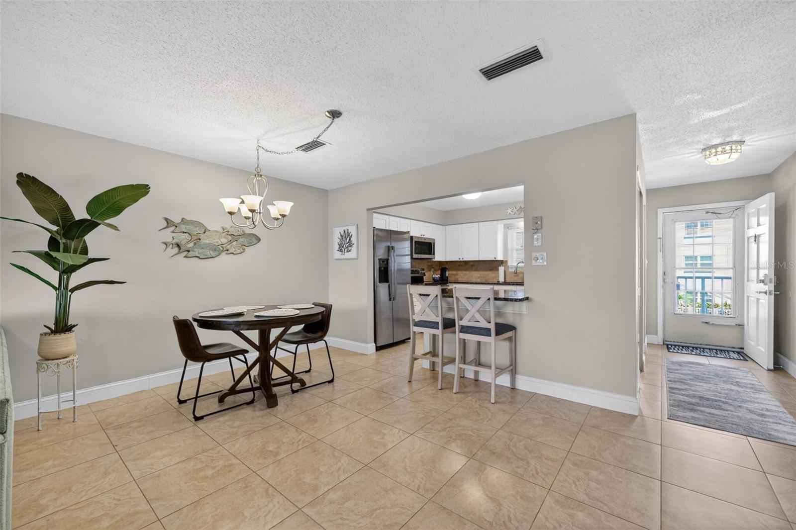 1706 Belleair Forest Dr #220 Property Photo 5
