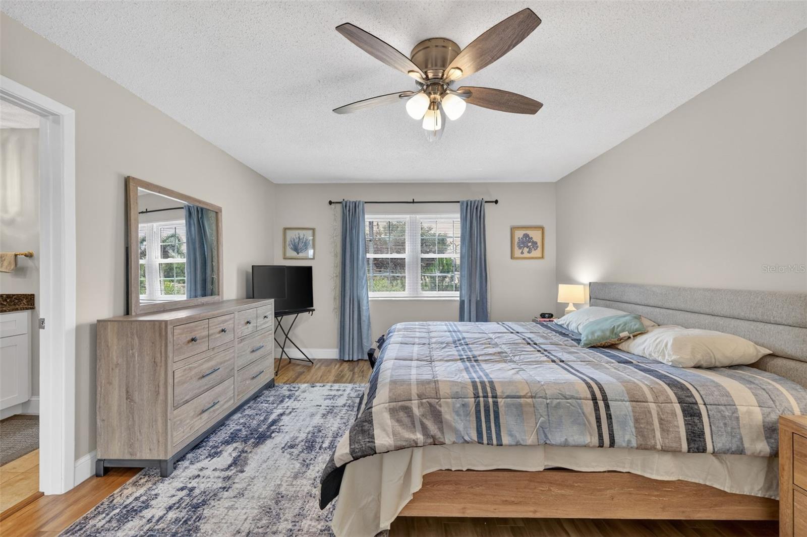 1706 Belleair Forest Dr #220 Property Photo 12