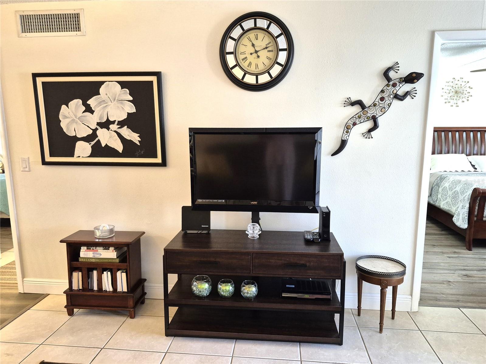 107 Windward Pl #107 Property Photo 8