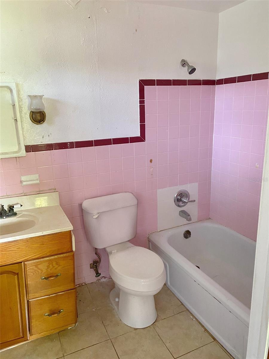 3716 E Clifton St Property Photo 12