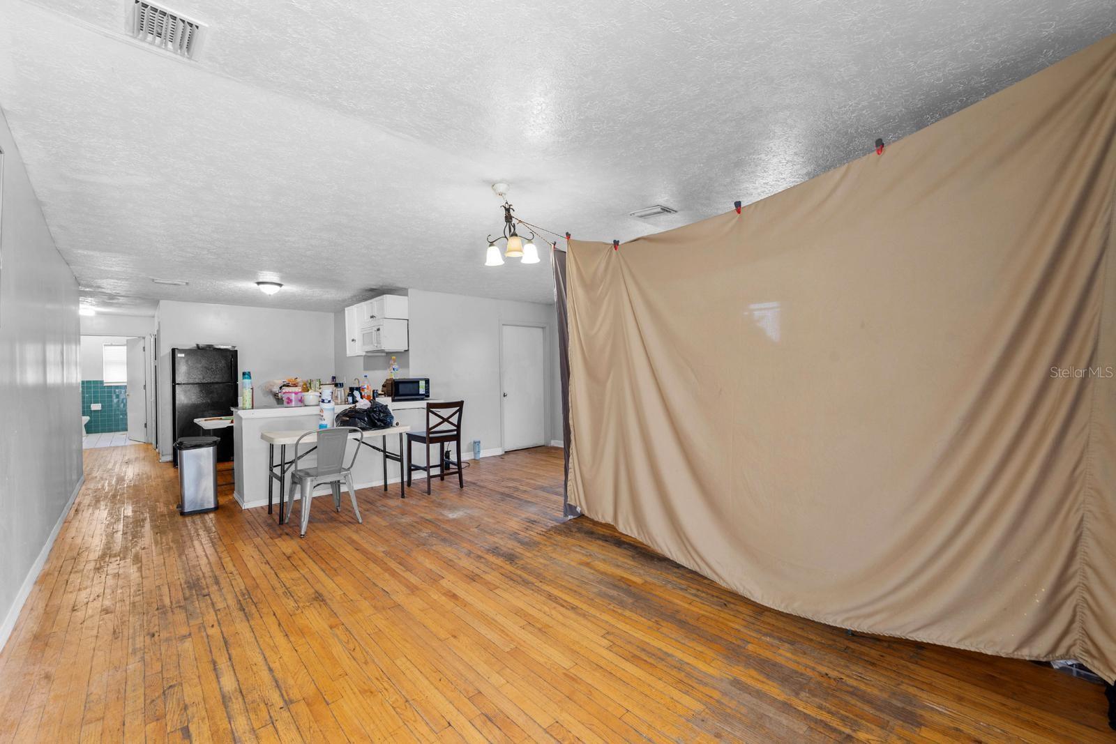 4624 N Hubert Ave Property Photo 23