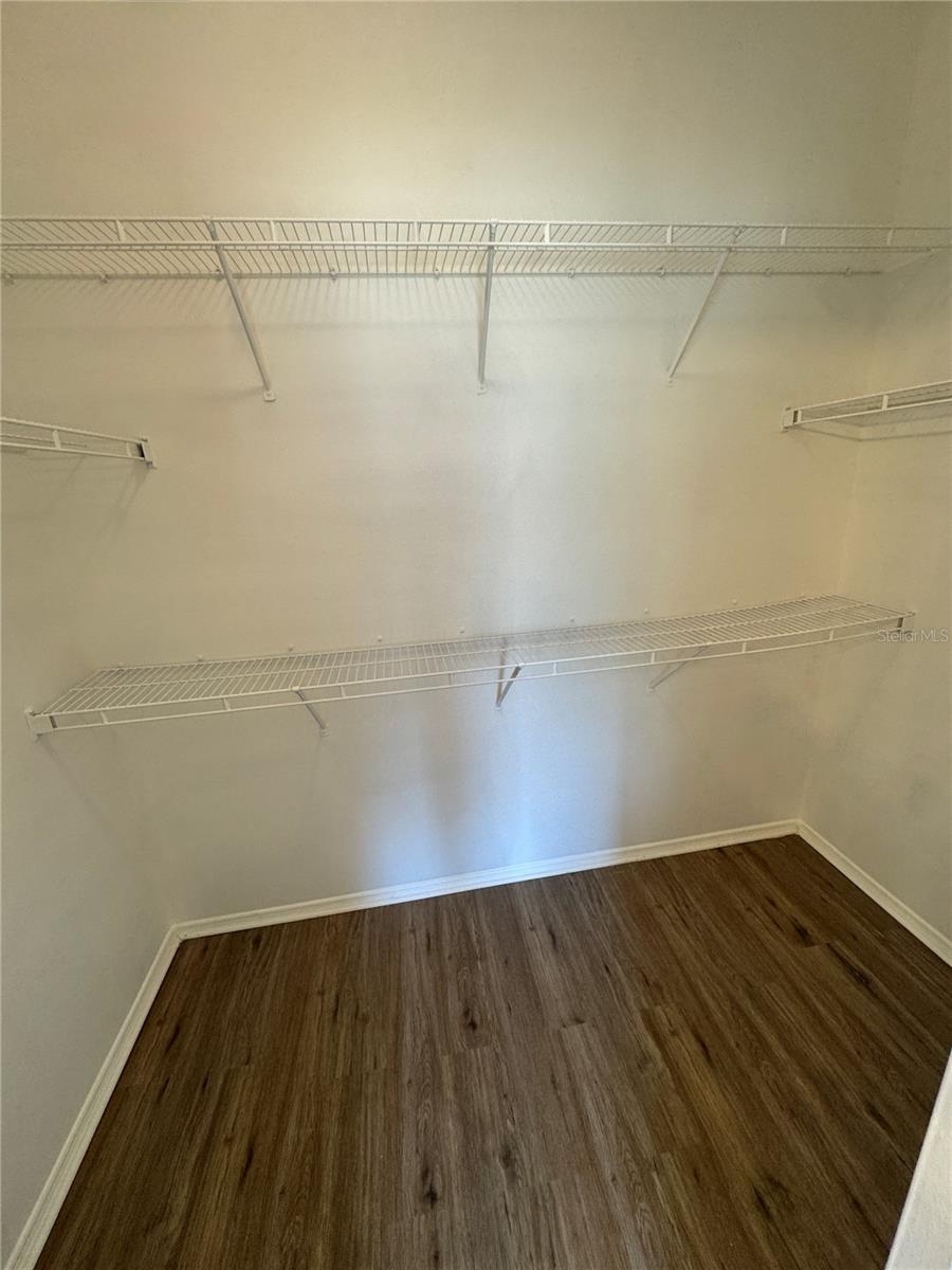 1671 Islebrook Dr Property Photo 14