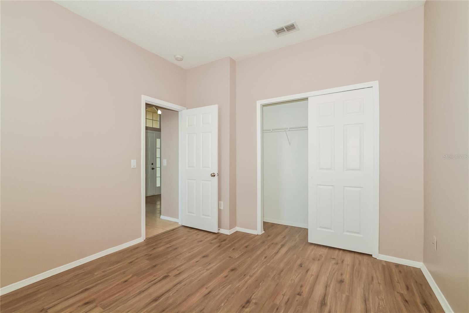 1671 Islebrook Dr Property Photo 18