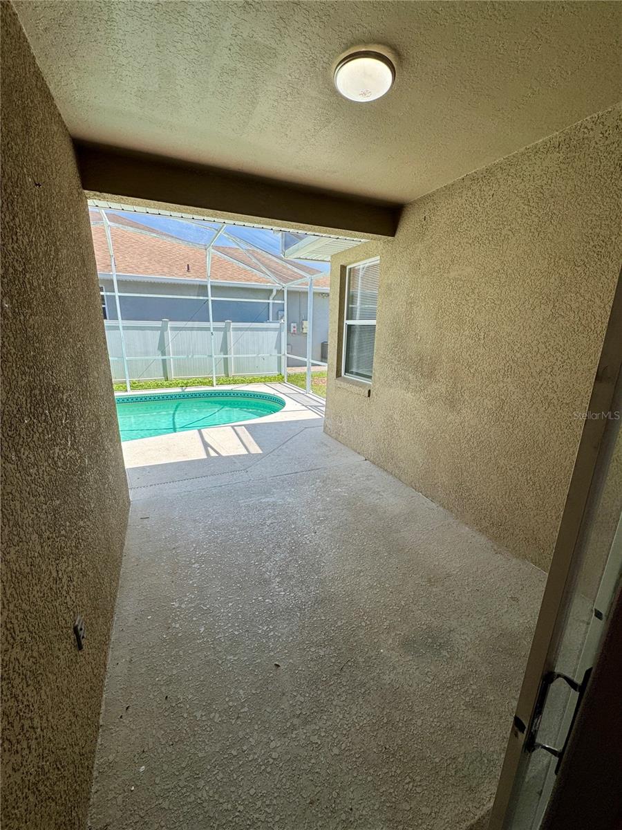 1671 Islebrook Dr Property Photo 20