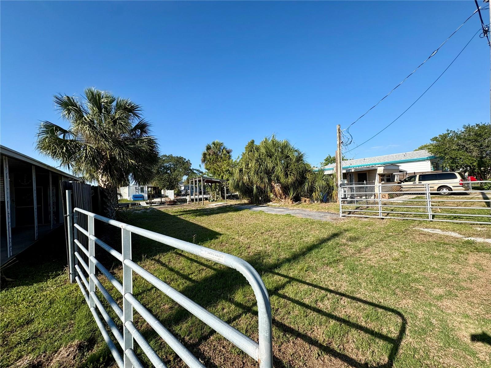 6832 Albatross Ln Property Photo 9
