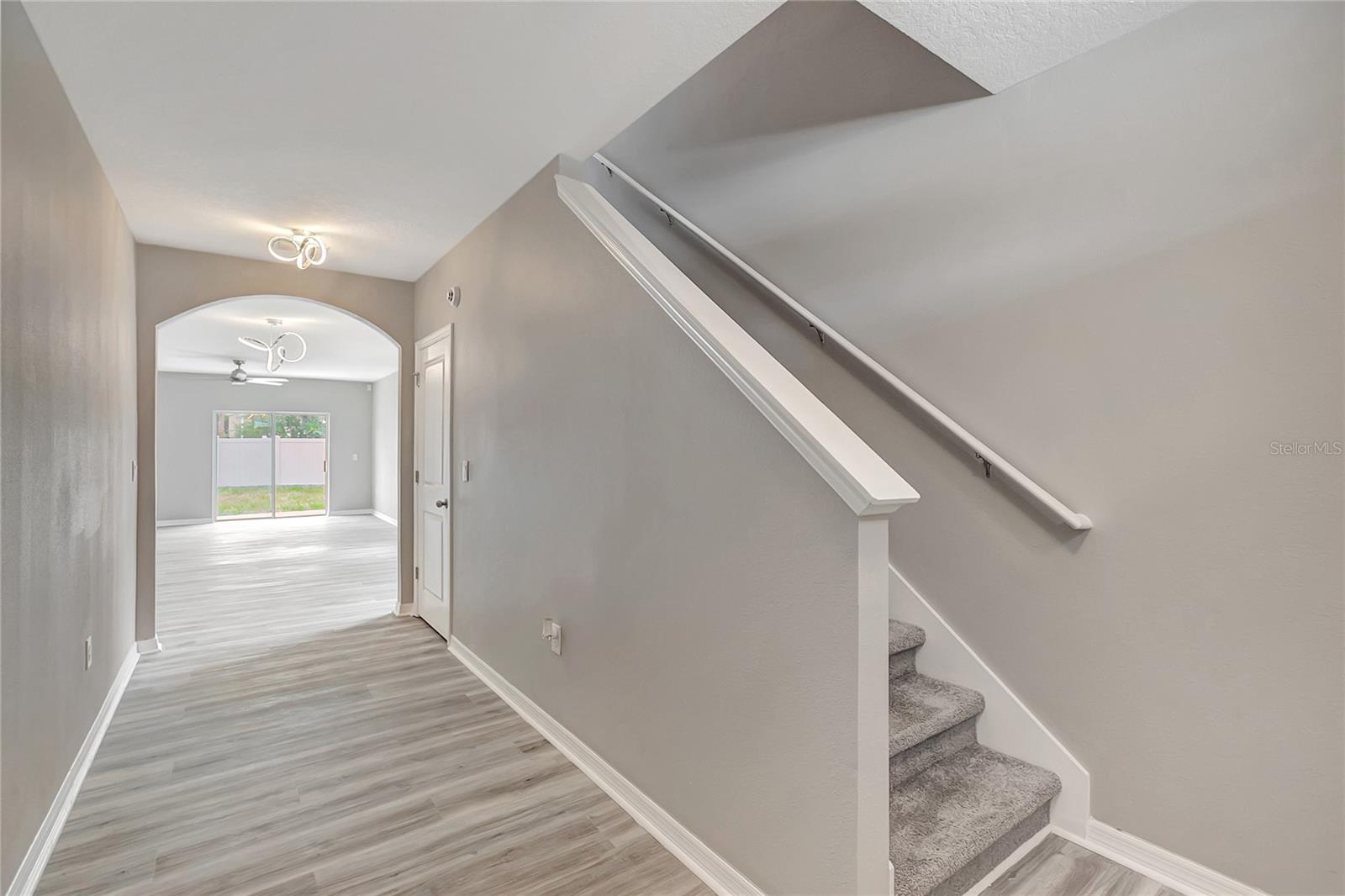 17038 Wave Tressle Pl Property Photo 6