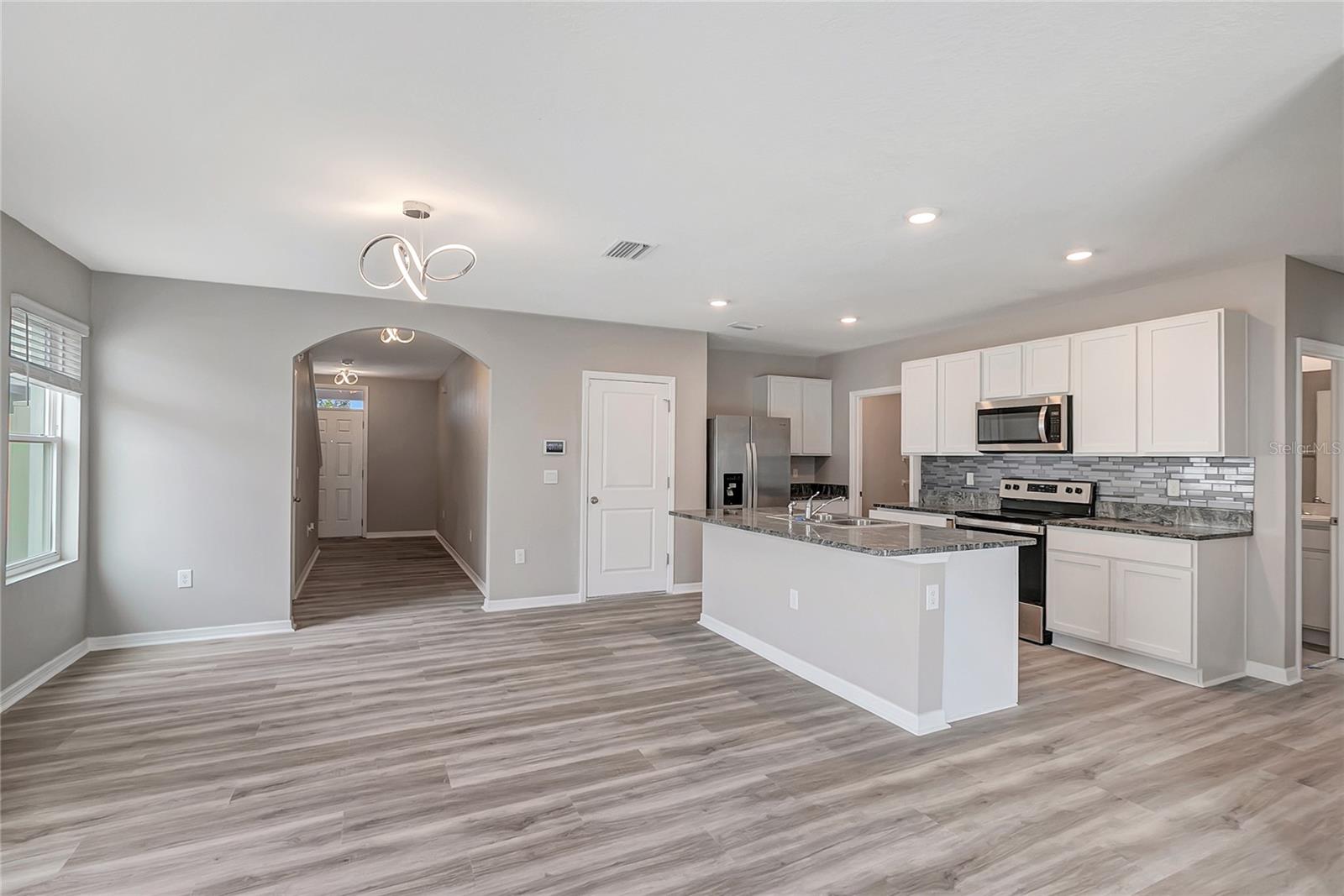 17038 Wave Tressle Pl Property Photo 14