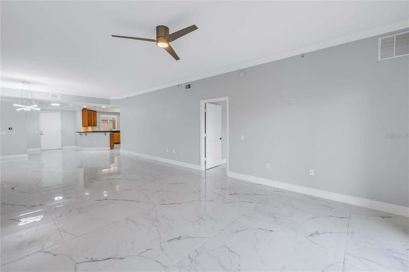 12077 Gandy Blvd N #332 Property Photo 10