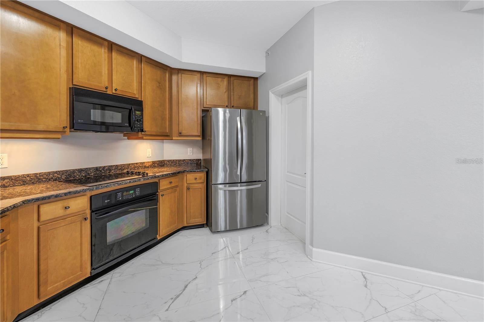 12077 Gandy Blvd N #332 Property Photo 13