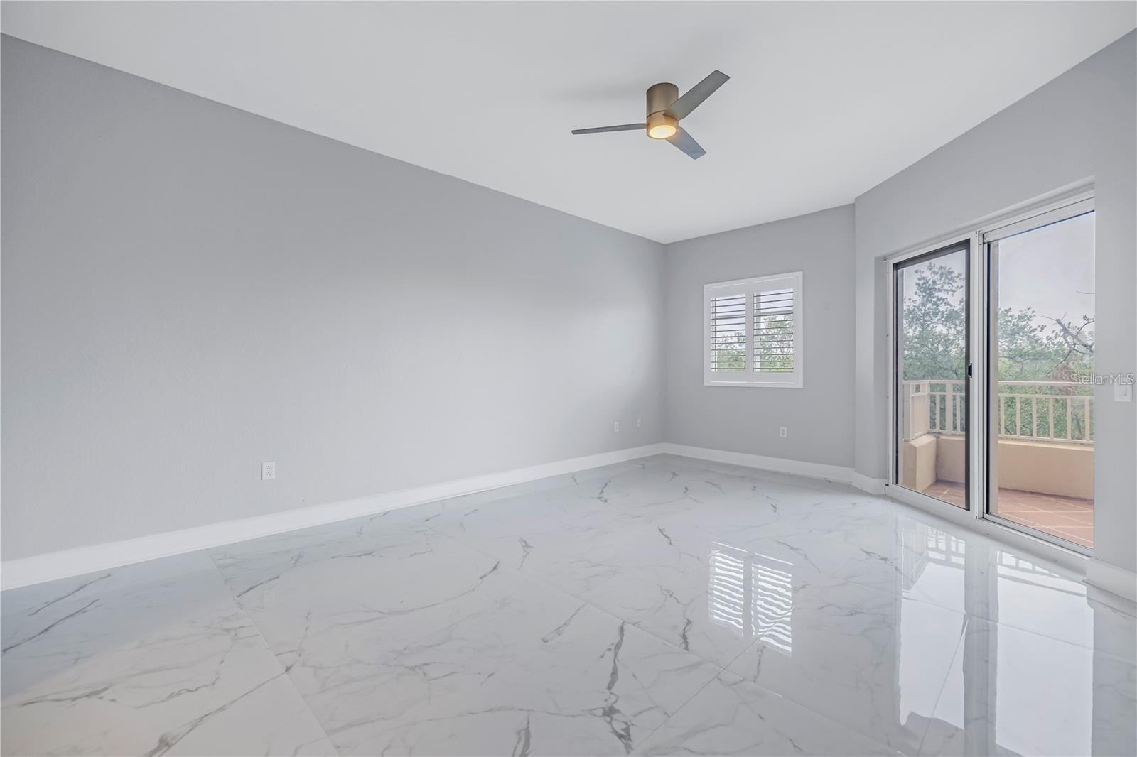 12077 Gandy Blvd N #332 Property Photo 15