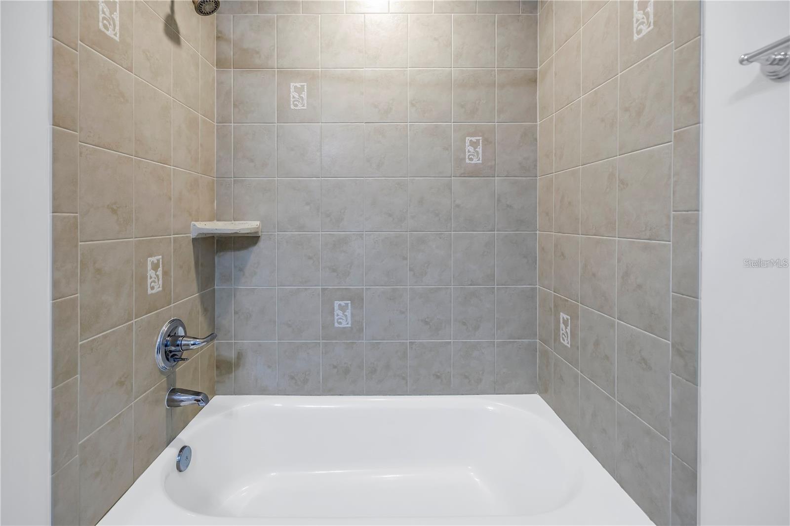 12077 Gandy Blvd N #332 Property Photo 28