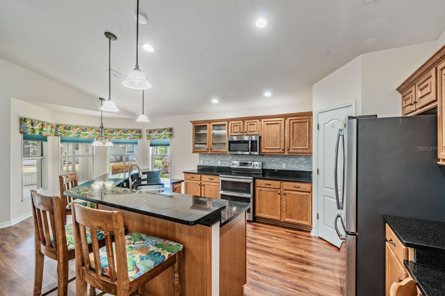 11709 Spindrift Loop Property Photo 5