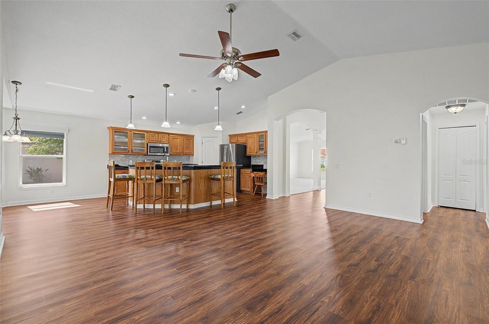 11709 Spindrift Loop Property Photo 9