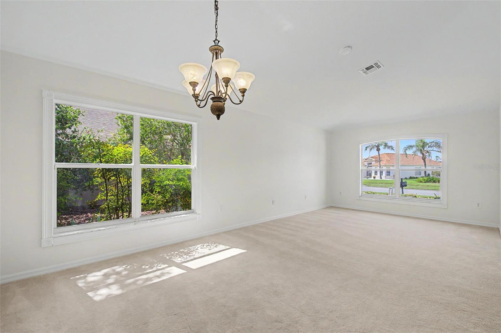 11709 Spindrift Loop Property Photo 16