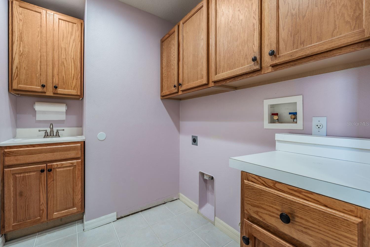 11709 Spindrift Loop Property Photo 32