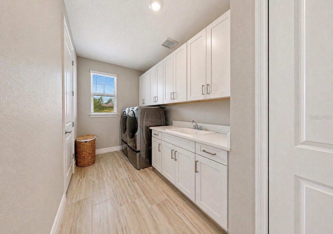 3016 Christophers Watch Ln Property Photo 46