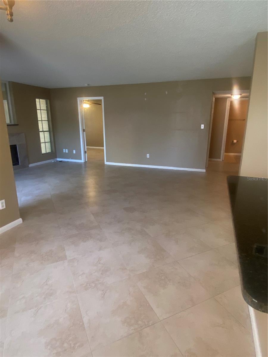 8724 Mallard Reserve Dr #102 Property Photo 6