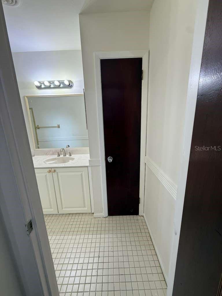 345 S Venice Blvd Property Photo 7
