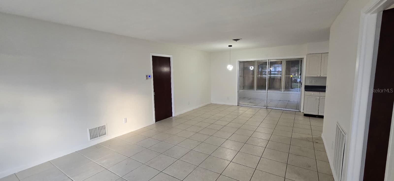 345 S Venice Blvd Property Photo 8