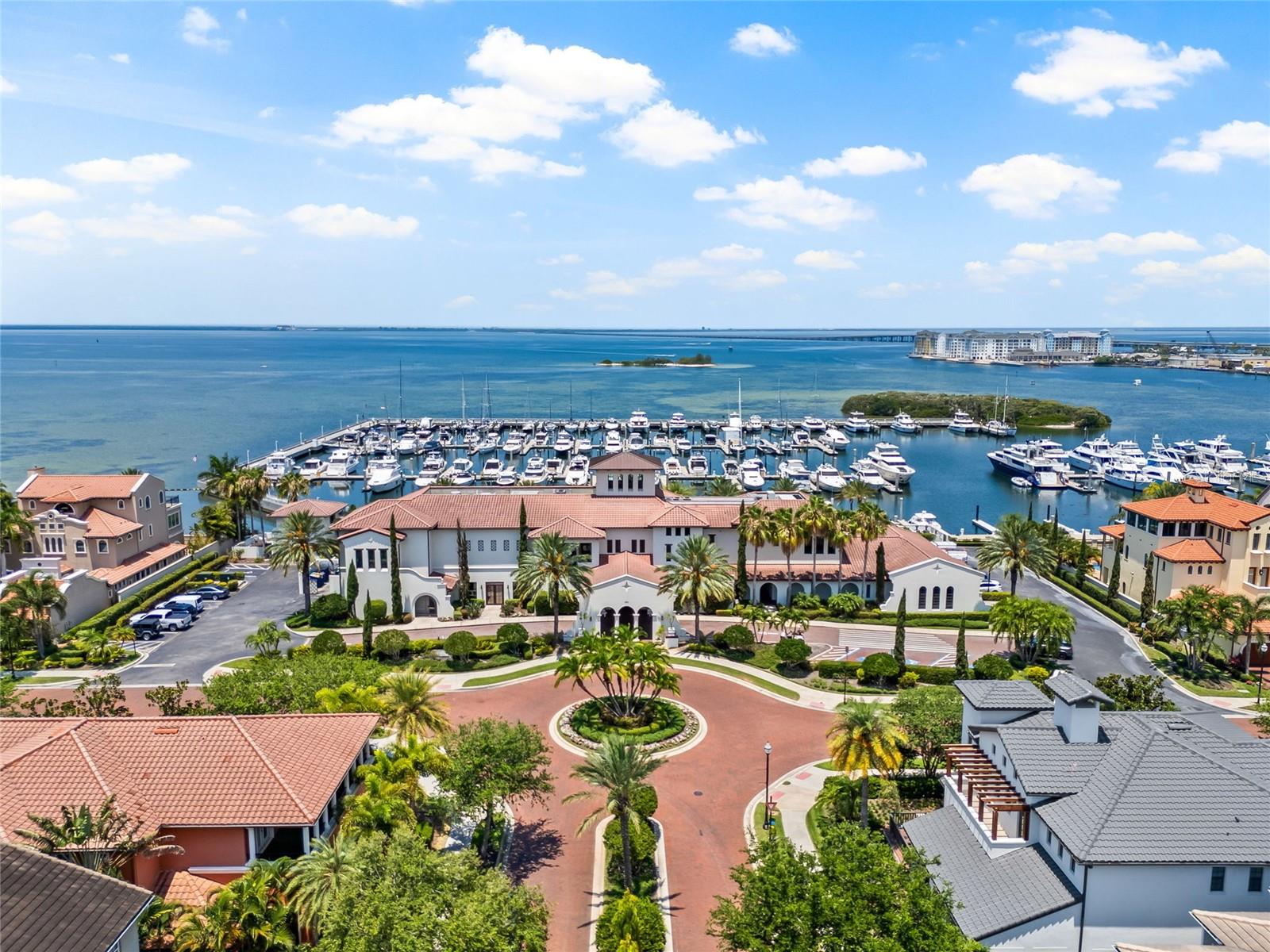 4815 Yacht Club Dr #102 Property Photo 28