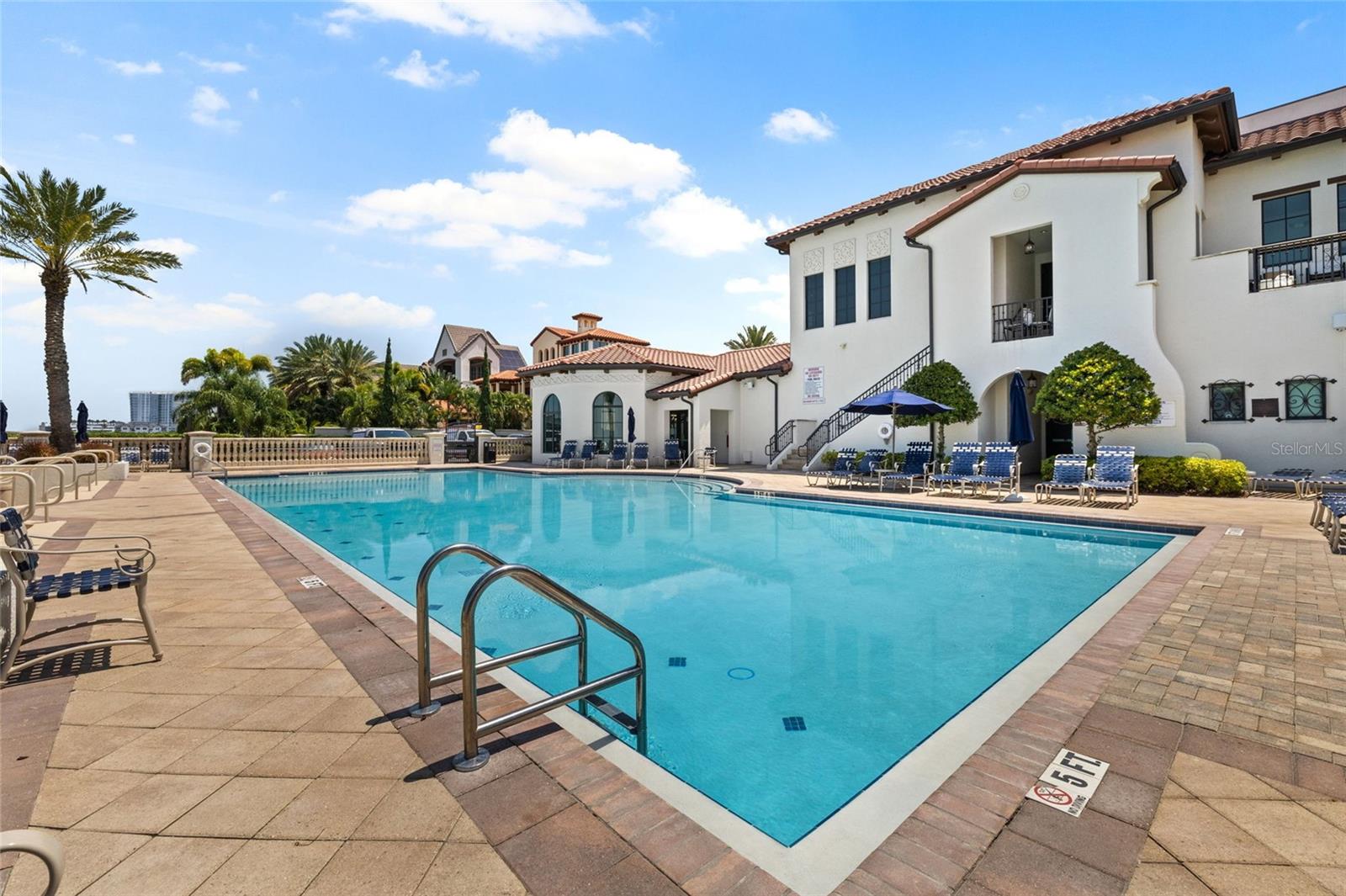 4815 Yacht Club Dr #102 Property Photo 35
