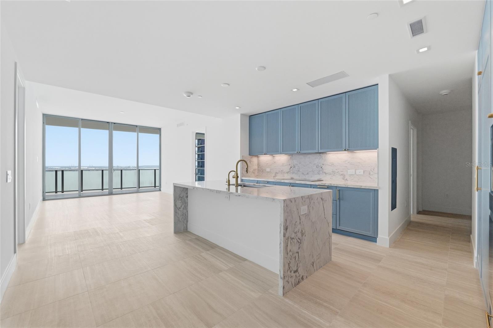 3015 S Ysabella Ave #2102 Property Photo 10