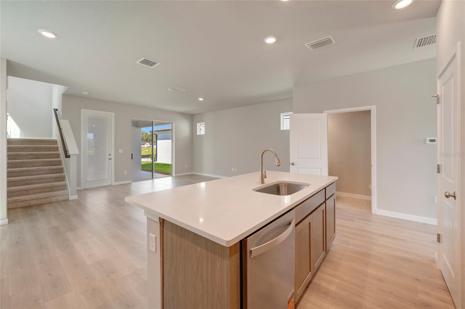 2823 Crimson Cap St Property Photo 5