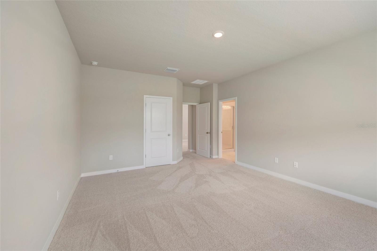 2823 Crimson Cap St Property Photo 18