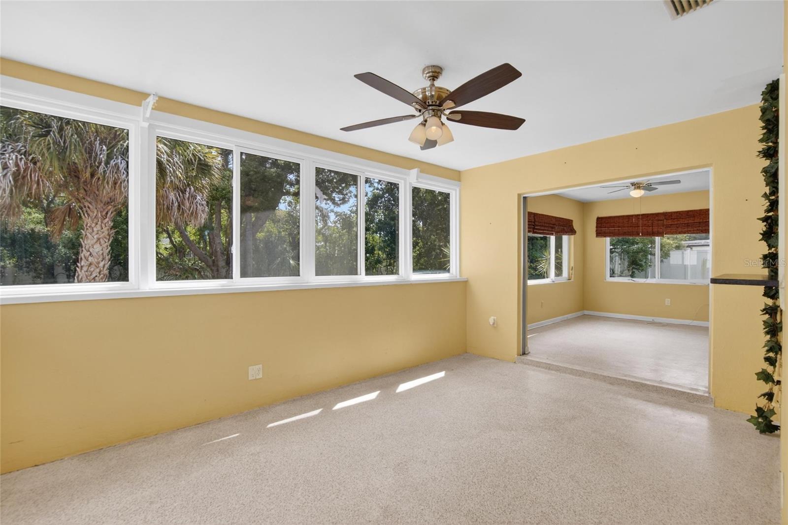 2115 Euclid Cir E Property Photo 20
