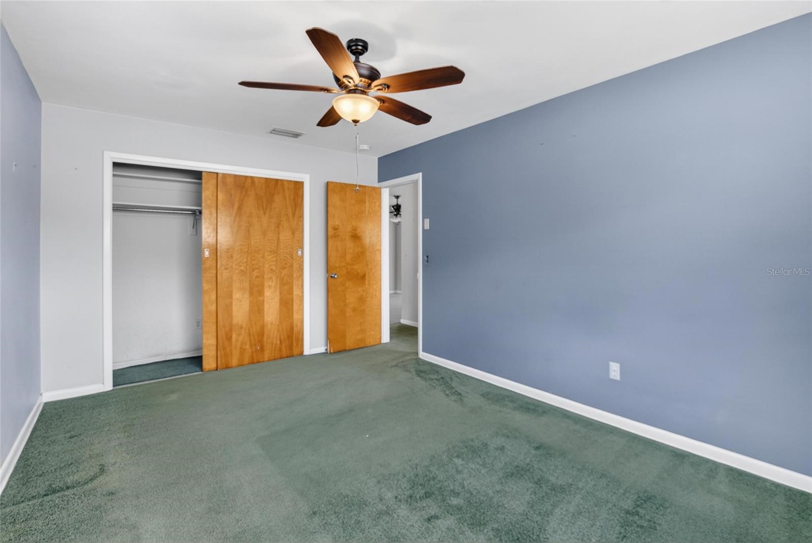 2115 Euclid Cir E Property Photo 25