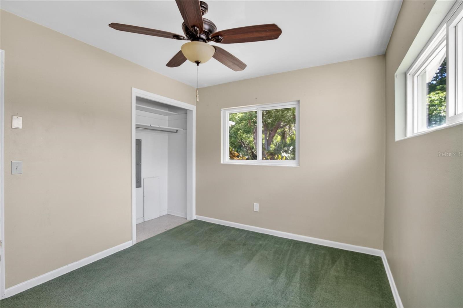 2115 Euclid Cir E Property Photo 28