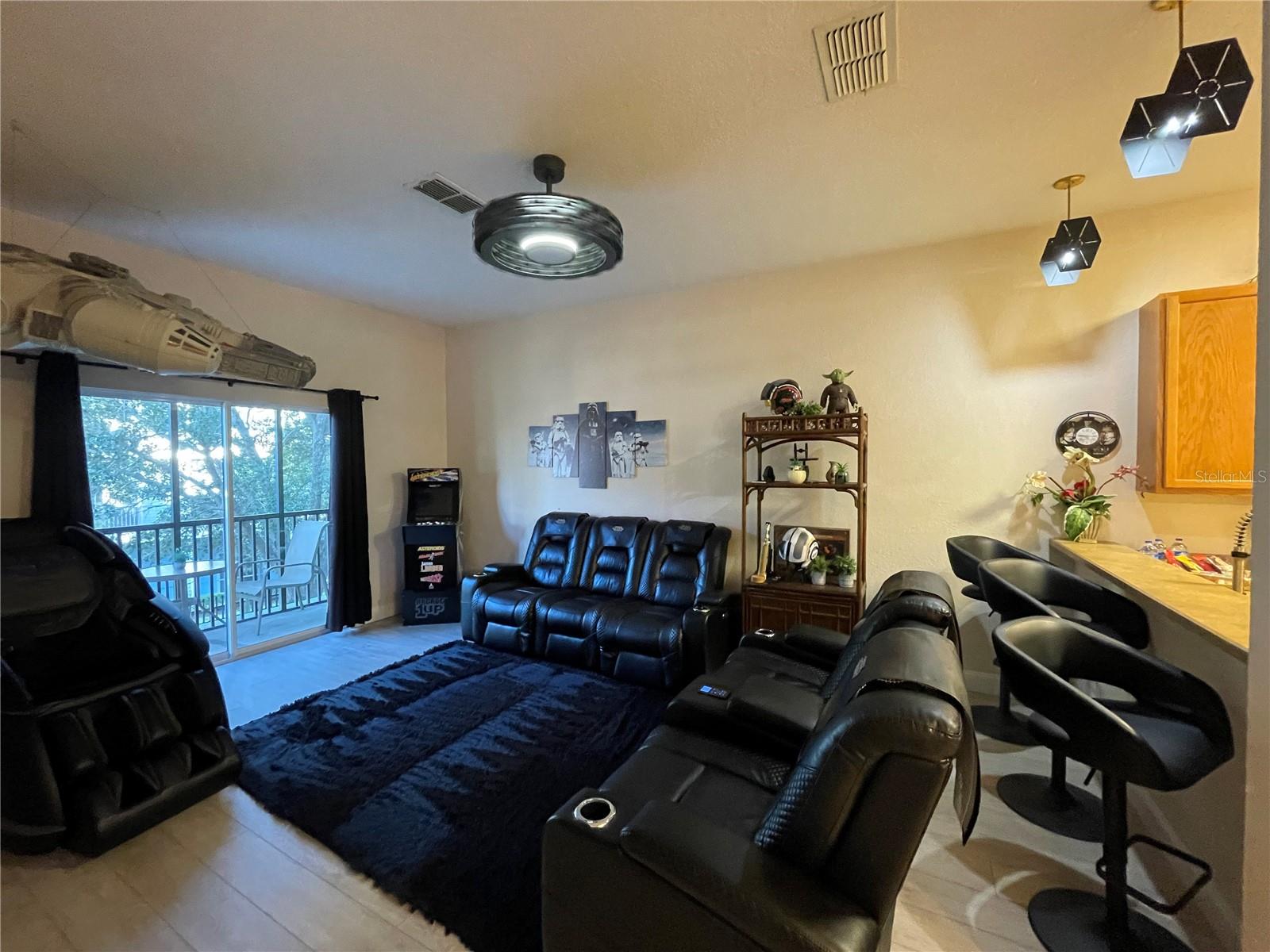 706 Gran Bahama Blvd #706 Property Photo 3