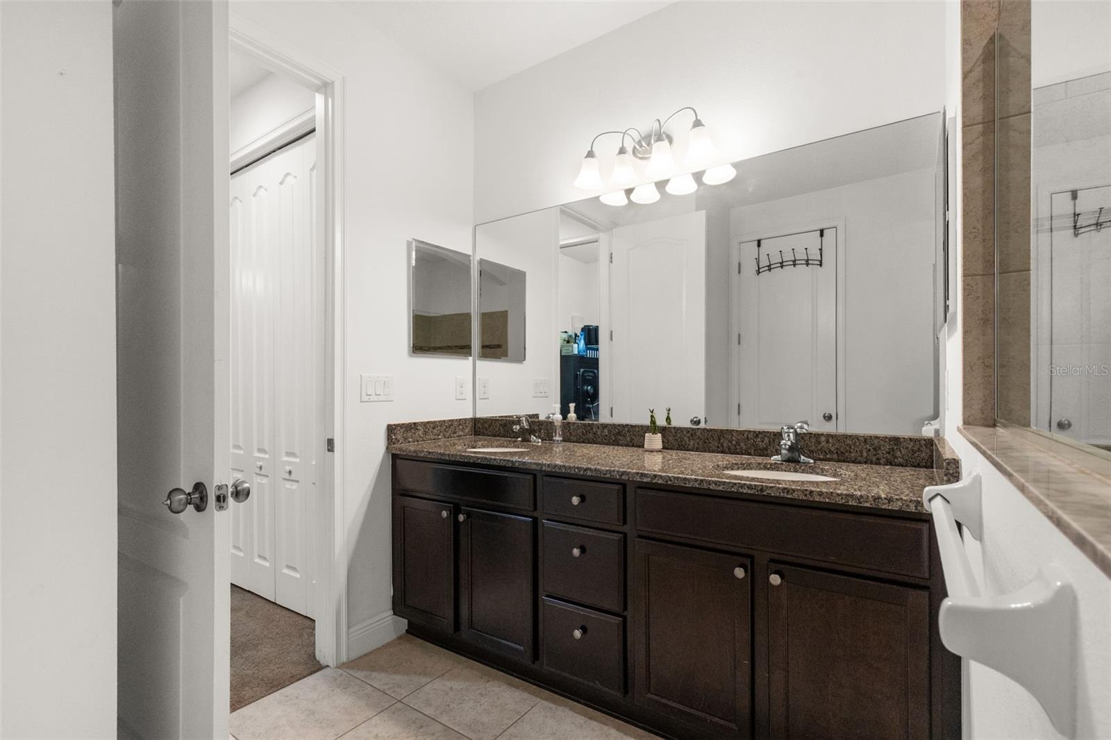 107 Elina Sky Dr Property Photo 10