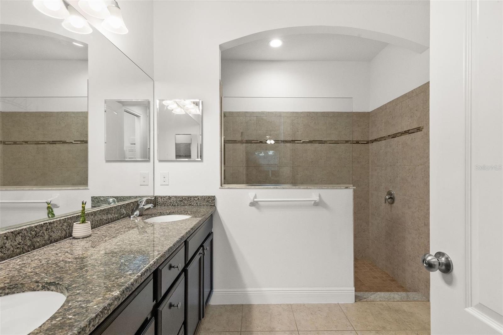 107 Elina Sky Dr Property Photo 11