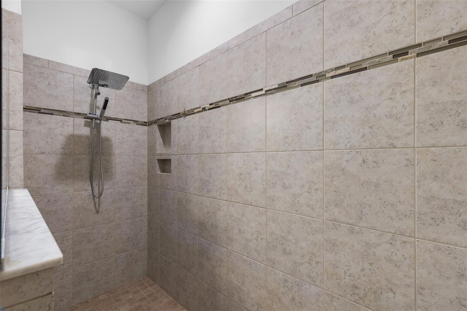 107 Elina Sky Dr Property Photo 12