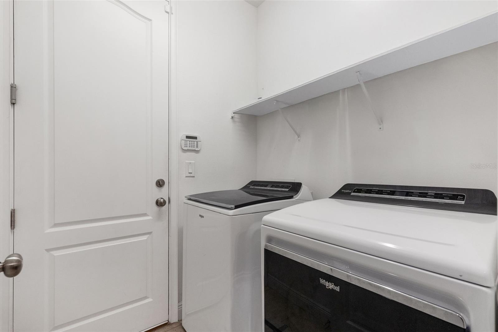 107 Elina Sky Dr Property Photo 17