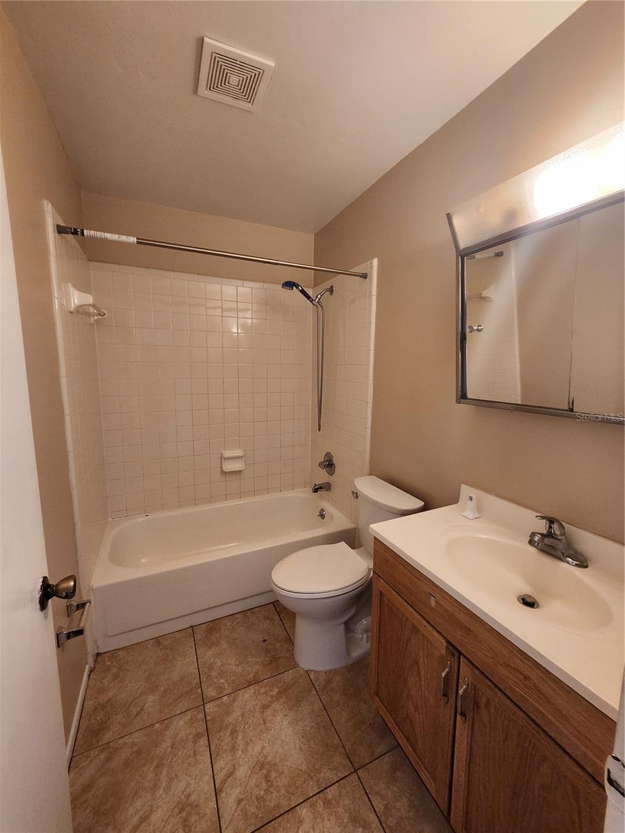 905 Old Field Dr Property Photo 11