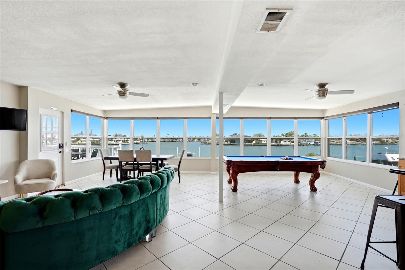 2311 Bay Blvd Property Photo 7